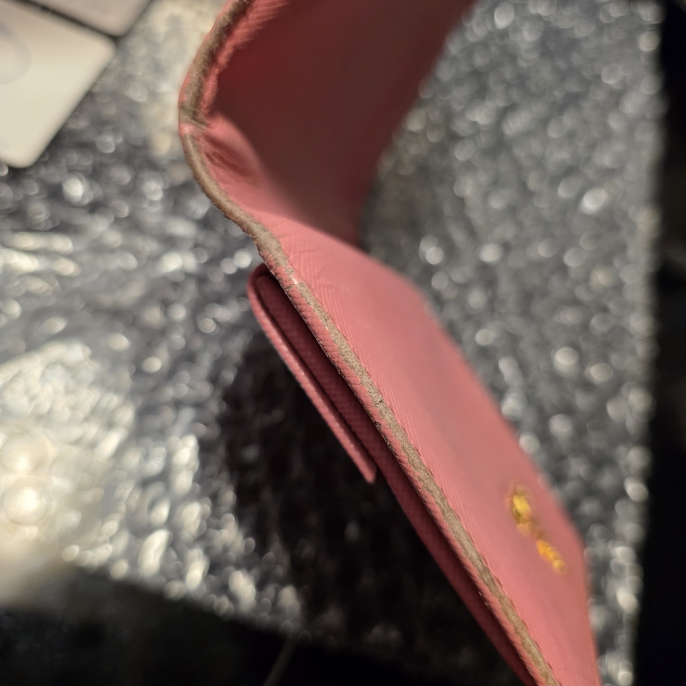 PRADA Milano Pink Saffiano Leather Wallet Interior - Picture 15 of 16